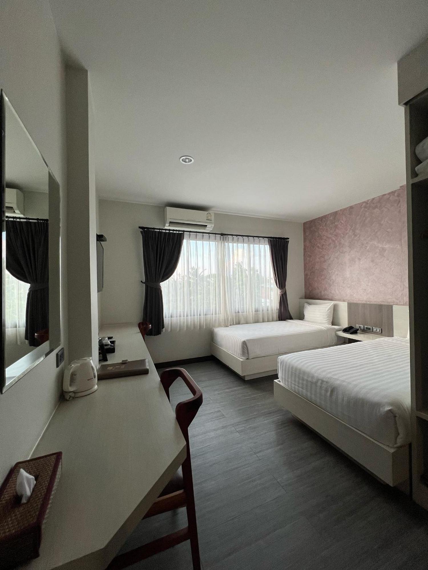 Socool Grand Hotel Nang Rong Exterior photo